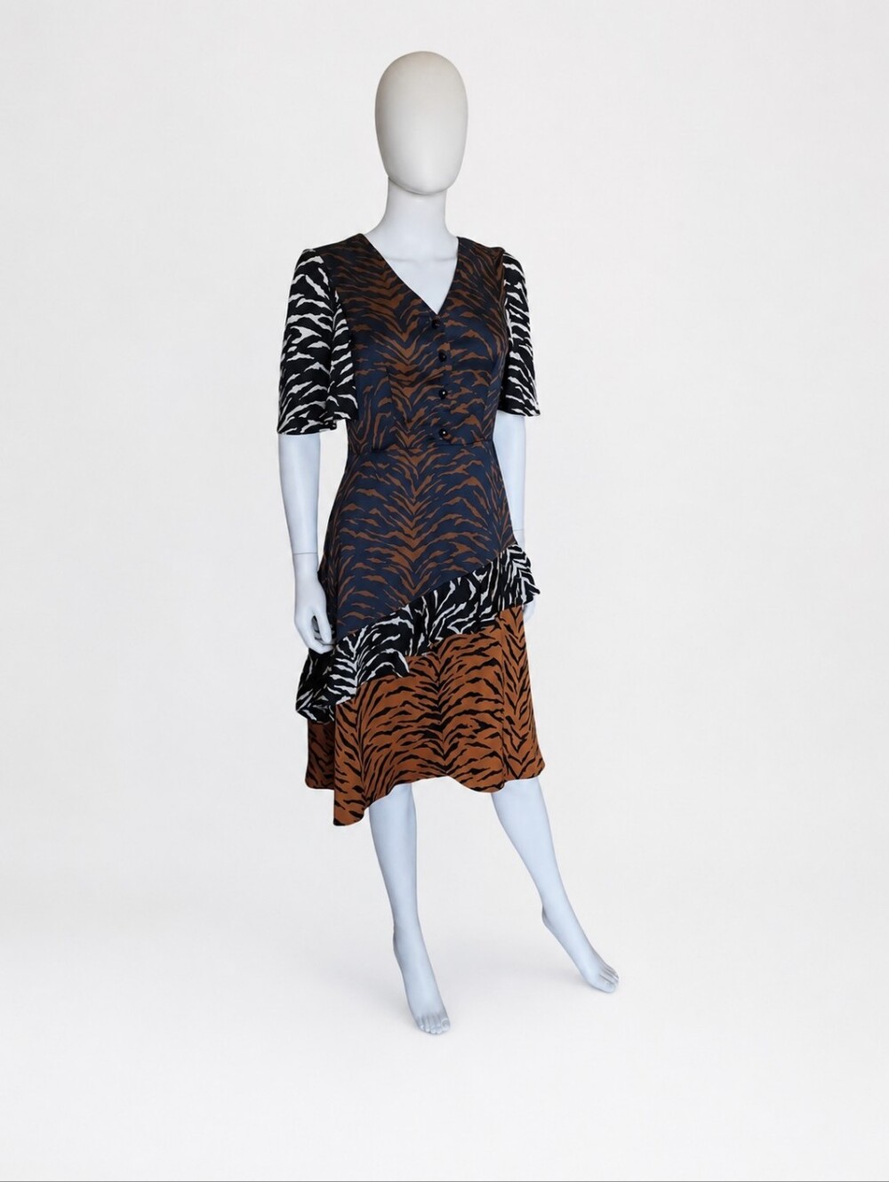AUTUMN ADEIGBO | Tracy Animal Print Midi Dress Size 2 - Picture 2 of 7